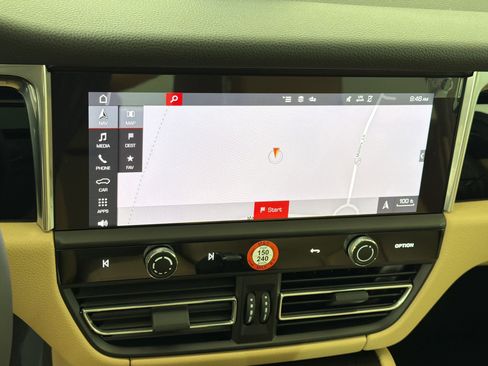 New 2026 Porsche Macan image 25