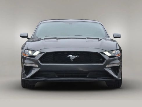 Used 2018 Ford Mustang Coupe image 6