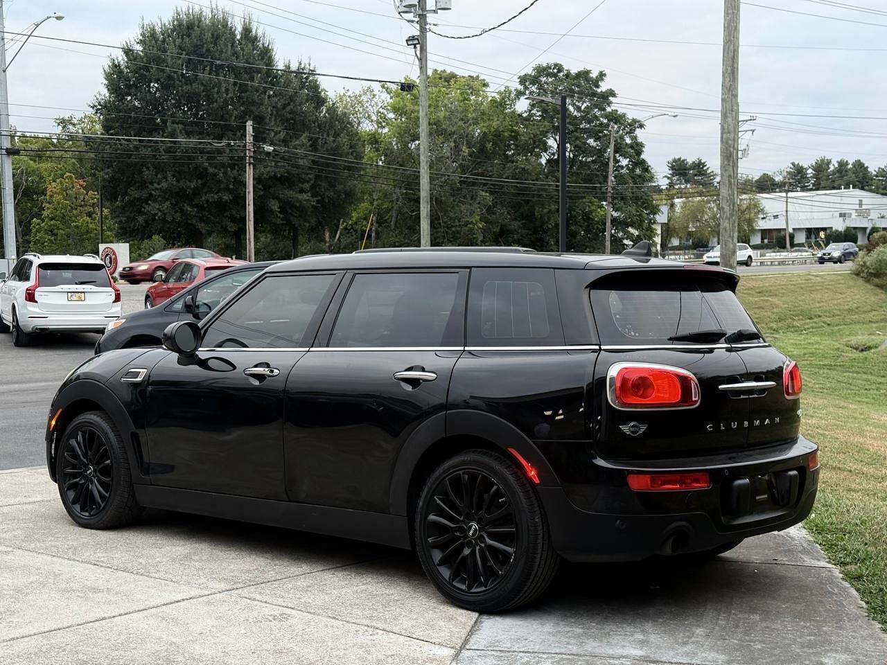Used 2017 MINI Cooper Clubman ALL4 AWD/4WD image 4