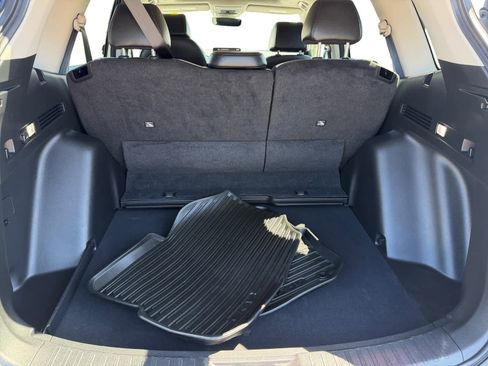 Used 2024 Honda CR-V EX-L image 4