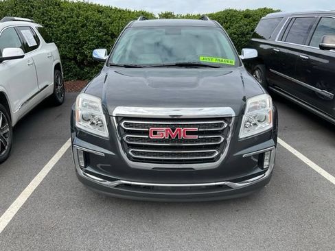 Used 2017 GMC Terrain SLT FWD image 2