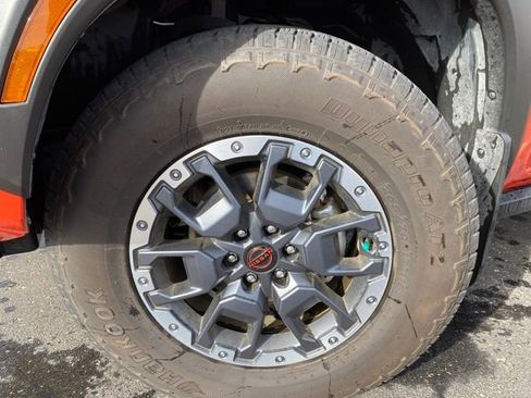 Certified 2025 Nissan Frontier PRO-4X w/ Pro Premium Package image 24