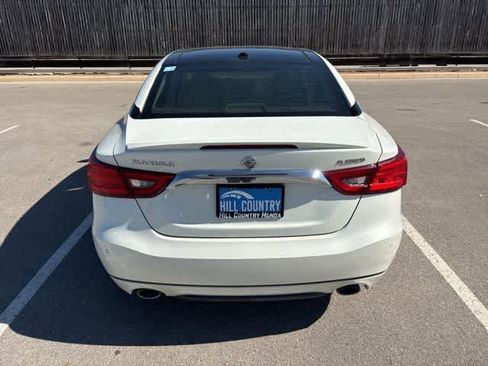 Used 2017 Nissan Maxima Platinum image 4