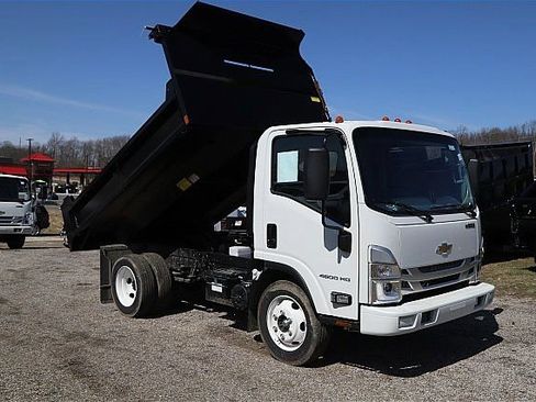 New 2025 Chevrolet Low Cab Forward image 19