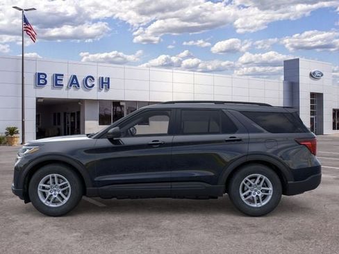 New 2026 Ford Explorer Active w/ Active Comfort Package RWD image 4