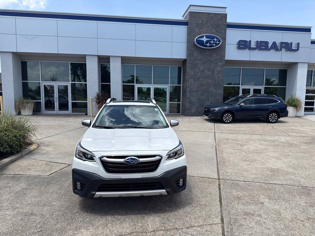Used 2022 Subaru Outback Touring XT AWD/4WD image 2