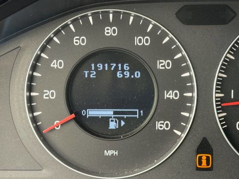 Used 2008 Volvo XC70 3.2 image 34