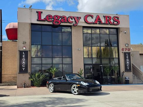 Used 2004 Porsche 911 Carrera image 2