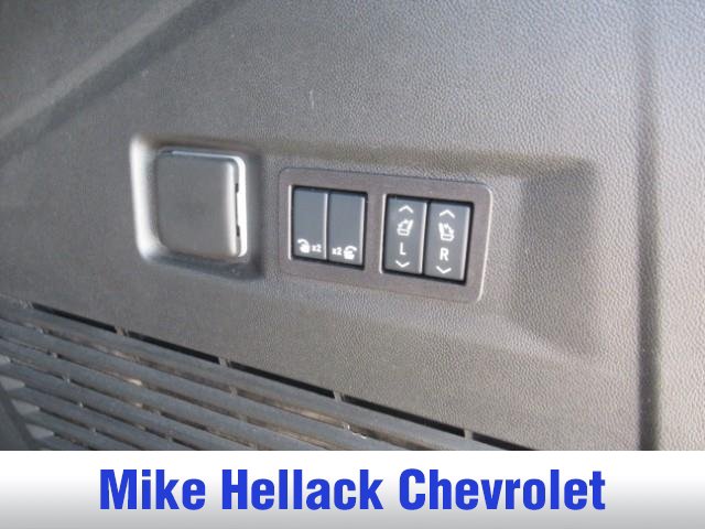 Used 2026 Chevrolet Tahoe Premier AWD/4WD image 19