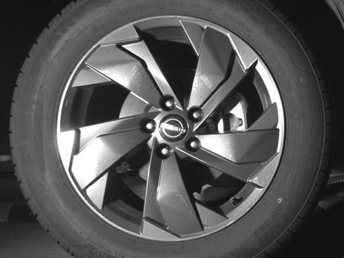 Used 2025 Nissan Rogue SV AWD/4WD image 13