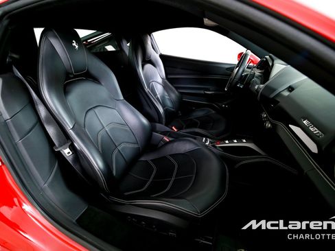 Used 2016 Ferrari 488 GTB RWD image 19