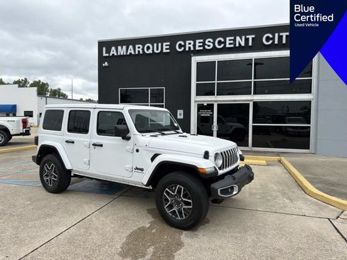 Used 2025 Jeep Wrangler Unlimited Sahara AWD/4WD image 1
