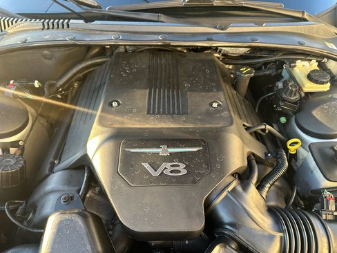 Used 2005 Ford Thunderbird image 12