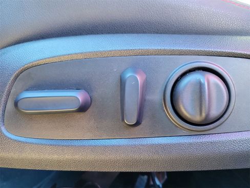 Used 2023 Chevrolet Blazer RS w/ Enhanced Convenience Package image 20