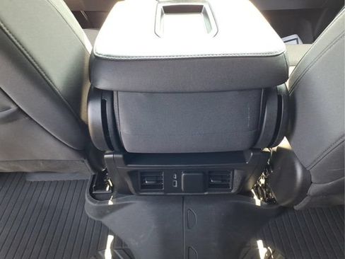 Used 2023 Chevrolet Silverado 1500 RST AWD/4WD image 16