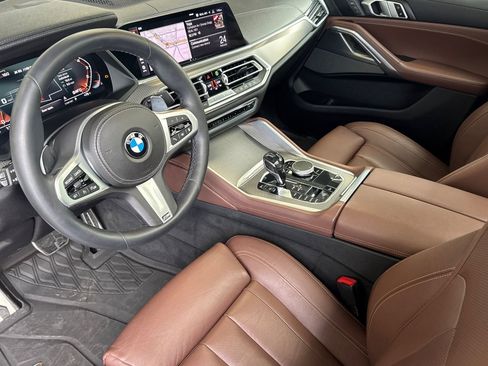 Used 2020 BMW X6 M50i image 9