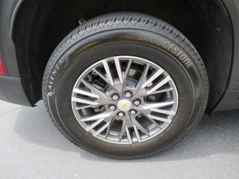 Certified 2026 Chevrolet Traverse LT FWD image 5
