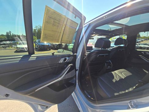 Used 2024 BMW X5 xDrive50e w/ Executive Package AWD/4WD image 15