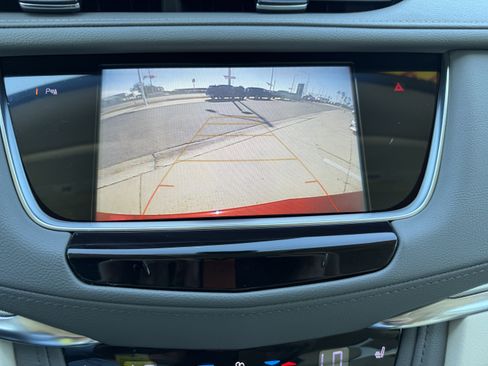 Used 2019 Cadillac XT5 Luxury image 25