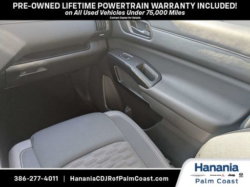 Used 2026 Nissan Pathfinder S FWD image 16