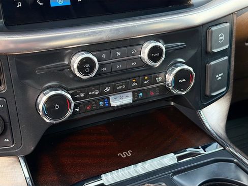 Used 2024 Ford F150 King Ranch w/ FX4 Off-Road Package AWD/4WD image 16