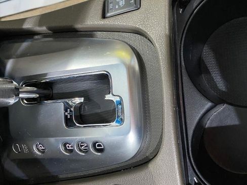 Used 2010 Nissan Altima 2.5 SL w/ SL Pkg FWD image 10