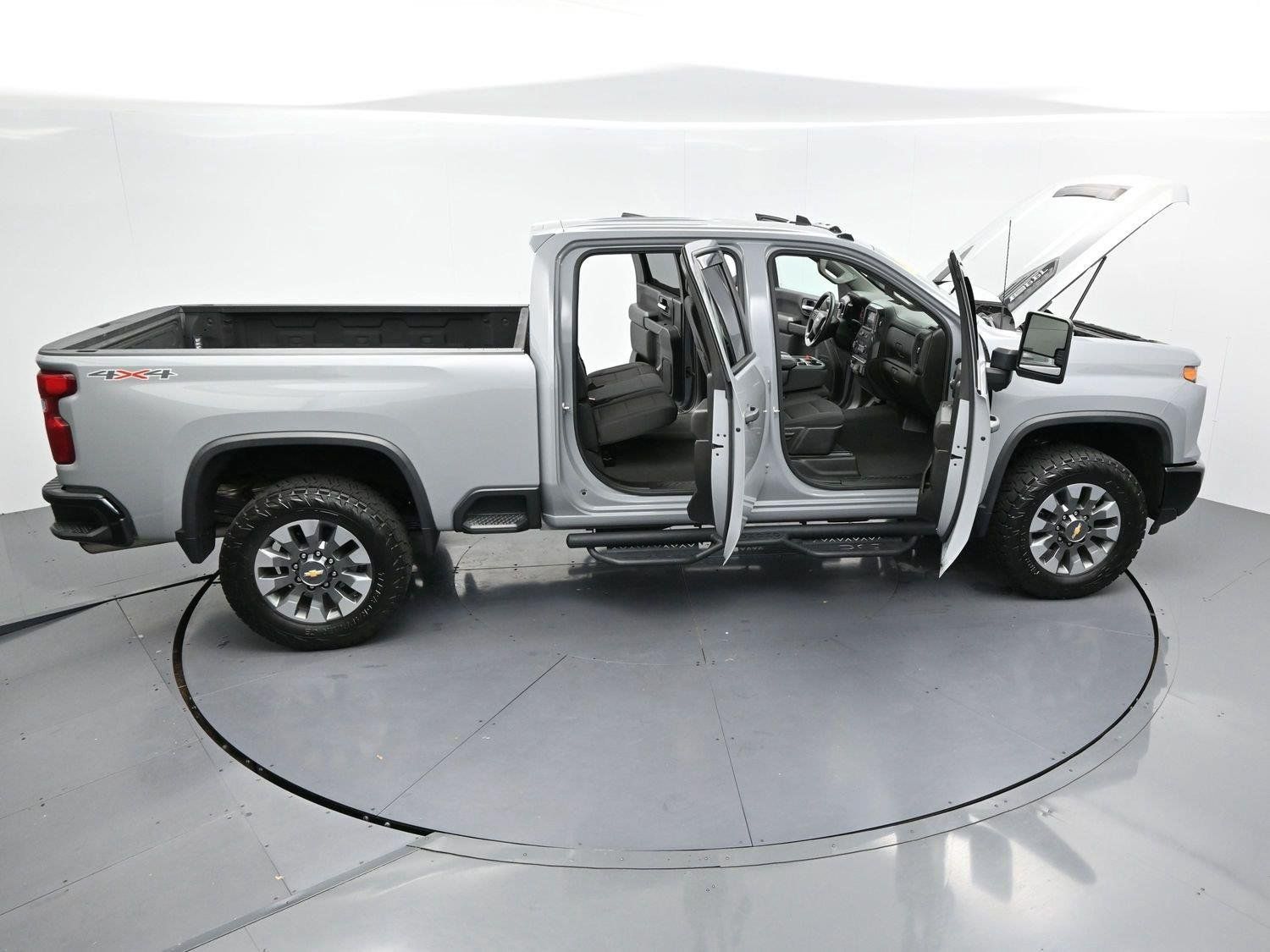 Used 2024 Chevrolet Silverado 2500 Custom w/ Custom Convenience Package AWD/4WD image 39