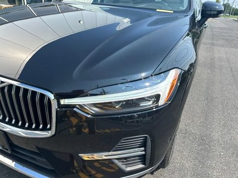 Certified 2023 Volvo XC60 B5 Plus w/ Climate Package AWD/4WD image 8