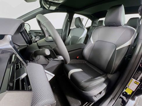 New 2026 Toyota Camry Hybrid image 13