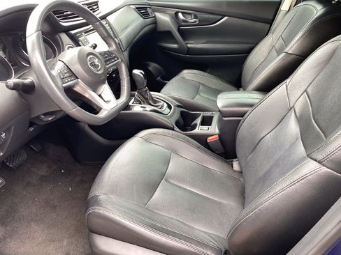 Used 2017 Nissan Rogue SL w/ SL Premium Package AWD/4WD image 9