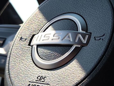 Used 2023 Nissan Rogue SL w/ SL Premium Package image 23