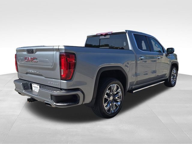 Used 2023 GMC Sierra 1500 Denali w/ Denali Reserve Package AWD/4WD image 5