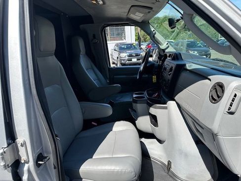 Used 2013 Ford E-150 and Econoline 150 Commercial w/ PWR Group image 4