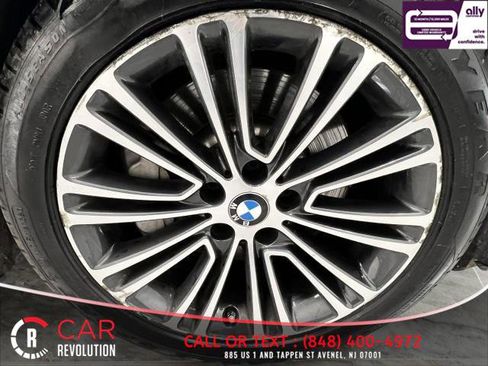 Used 2019 BMW 530i xDrive w/ Convenience Package AWD/4WD image 14