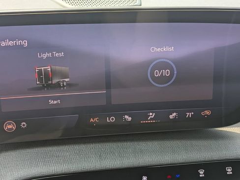 Used 2026 Buick Enclave Preferred AWD/4WD image 32