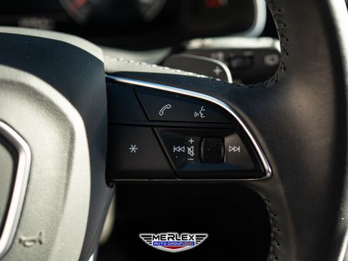 Used 2020 Audi Q8 Prestige w/ Prestige Package image 25