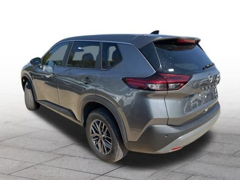 Used 2023 Nissan Rogue S image 4