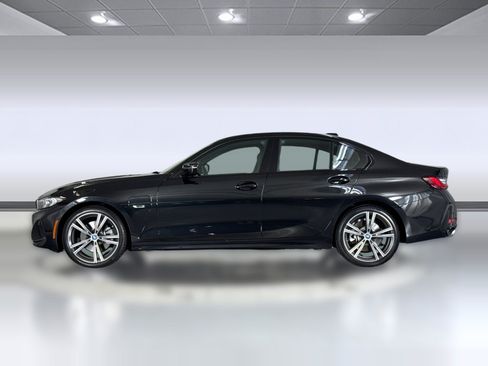 Used 2023 BMW 330e w/ Driving Assistance Package RWD image 2