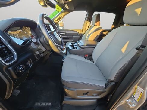 Used 2024 RAM 2500 Big Horn w/ Bed Utility Group image 9