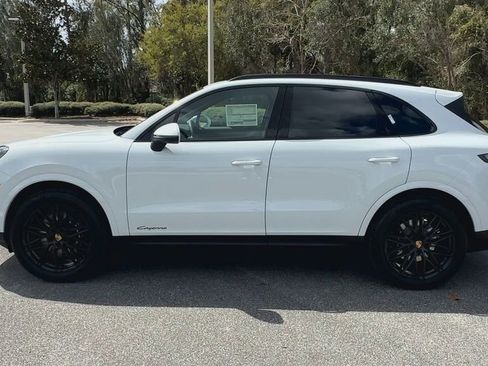 New 2025 Porsche Cayenne image 5