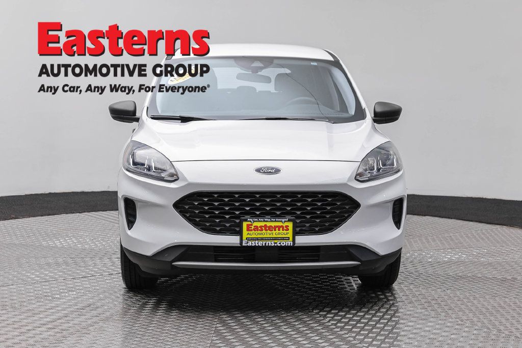 Used 2022 Ford Escape S AWD/4WD image 4
