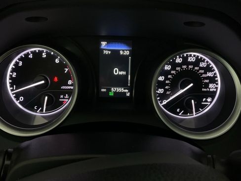 Used 2022 Toyota Camry LE FWD image 23