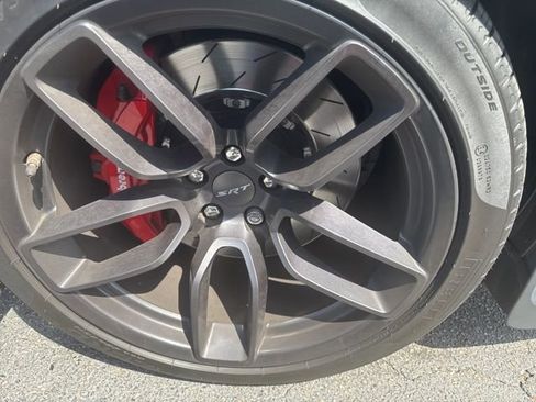 Used 2018 Dodge Challenger SRT Hellcat image 10