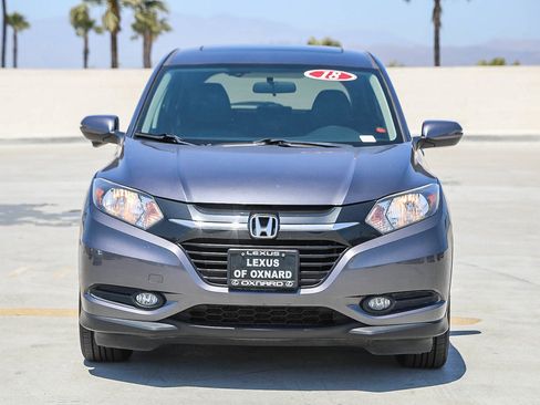 Used 2018 Honda HR-V EX image 2