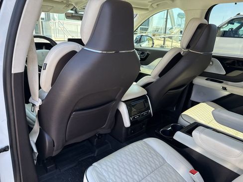 Used 2021 Lincoln Aviator Black Label w/ Dynamic Handling Package image 10