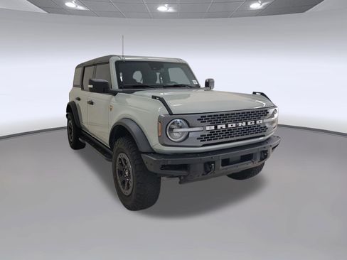 Used 2023 Ford Bronco Badlands AWD/4WD image 5