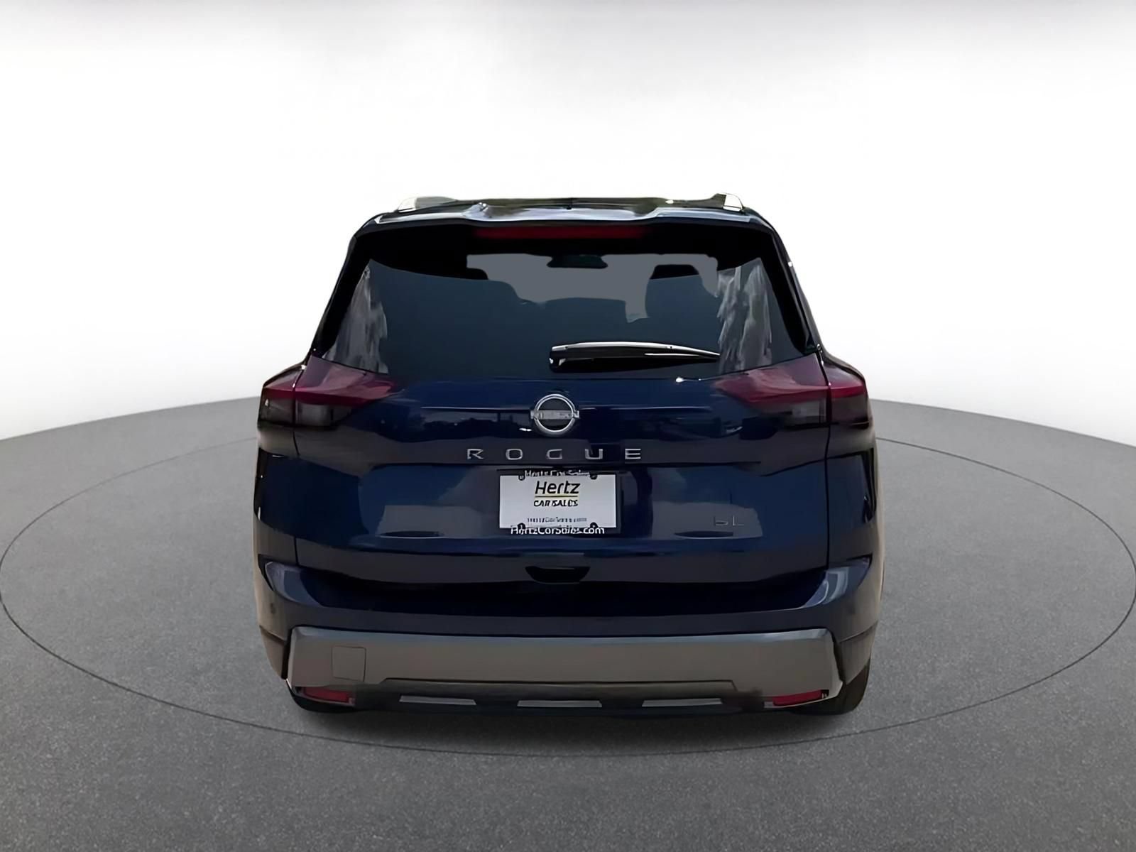 Used 2026 Nissan Rogue SL FWD image 12