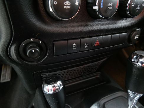 Used 2016 Jeep Wrangler Unlimited Sport w/ Quick Order Package 24S image 29