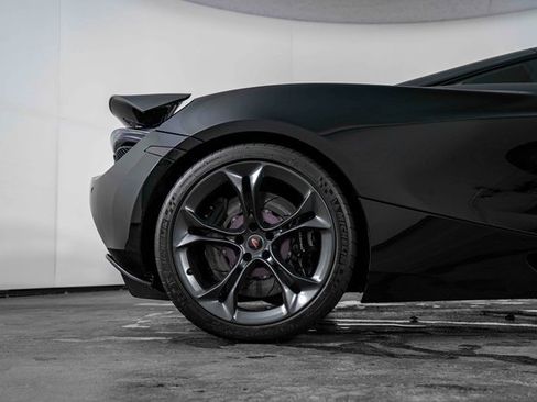 Used 2018 McLaren 720S Performance image 10