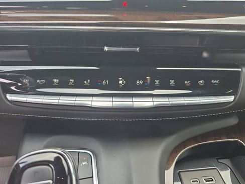 Certified 2023 Cadillac Escalade ESV Sport Platinum image 22